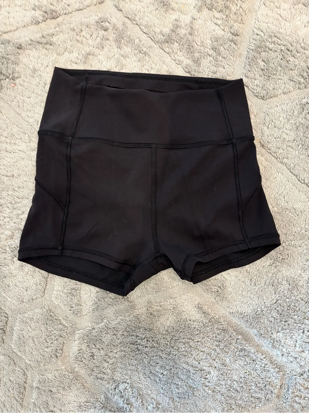 Lululemon align shorts - Picture 1 of 3